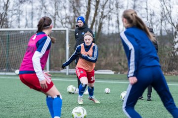 Bild 25 - wBJ HSV - F Holstein Kiel : Ergebnis: 0:6